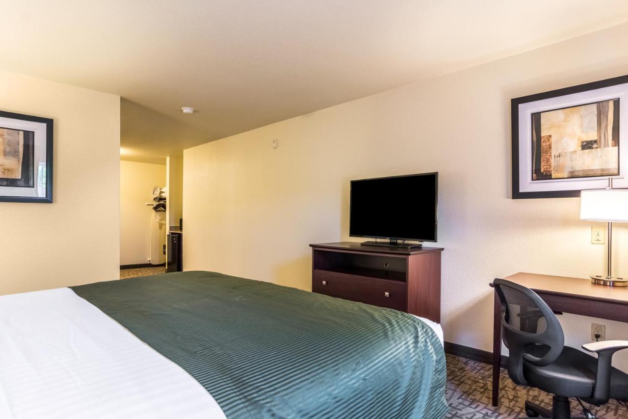 Cobblestone Hotel & Suites - تورينغتون المظهر الخارجي الصورة