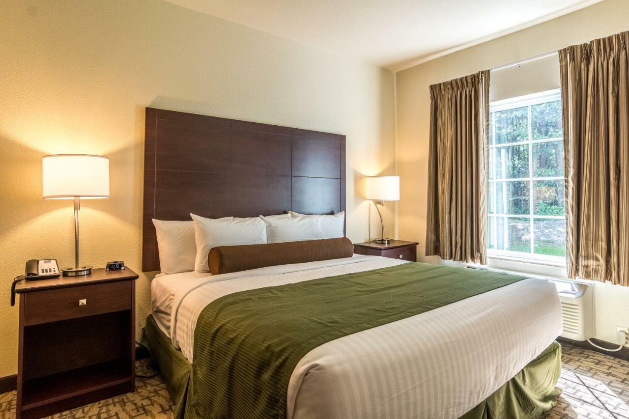 Cobblestone Hotel & Suites - تورينغتون المظهر الخارجي الصورة